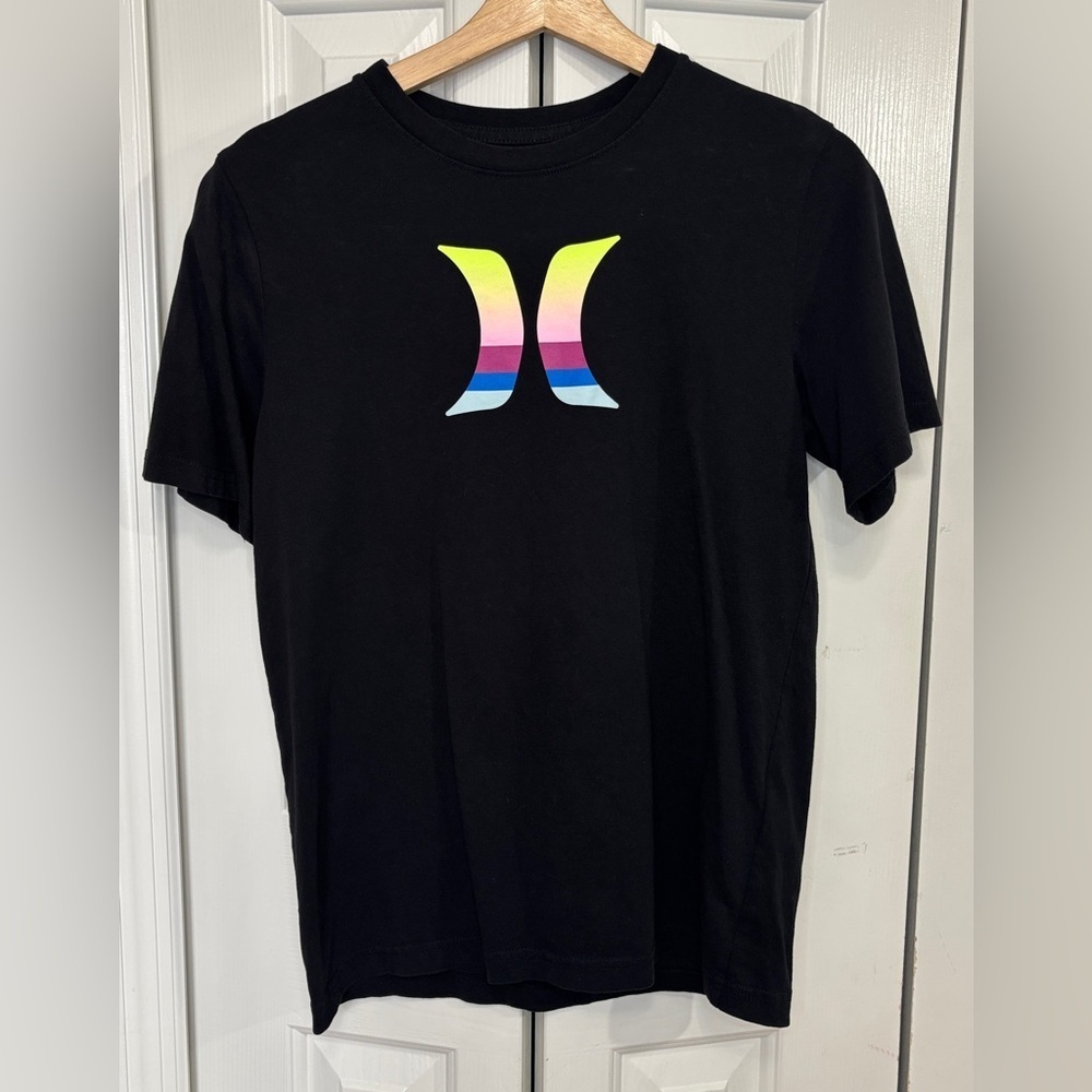 Hurley Boys Tee Black 18/20 – Neon Logo – 100% Cotton
